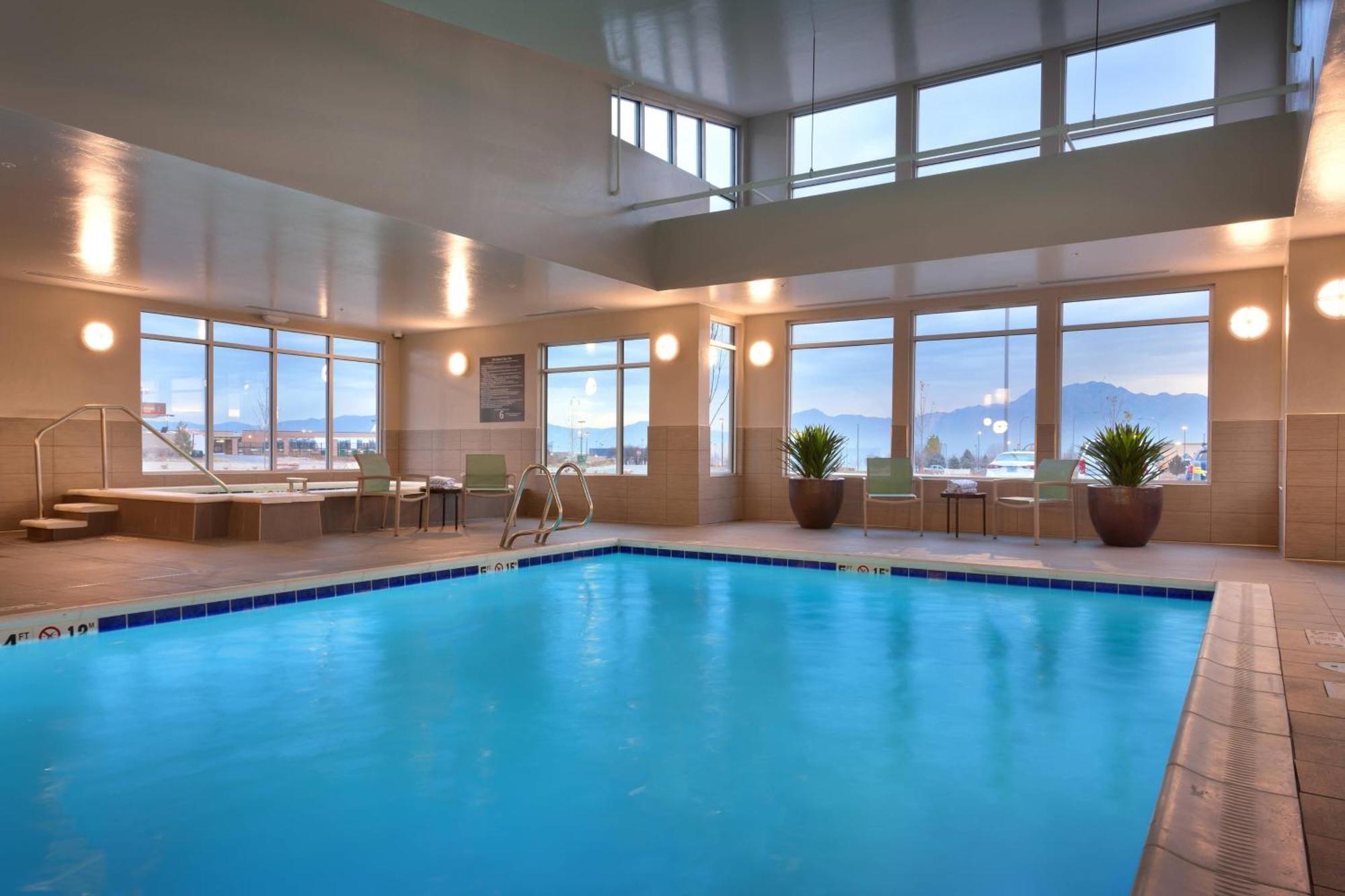 Residence Inn By Marriott Salt Lake City-West Jordan Bagian luar foto