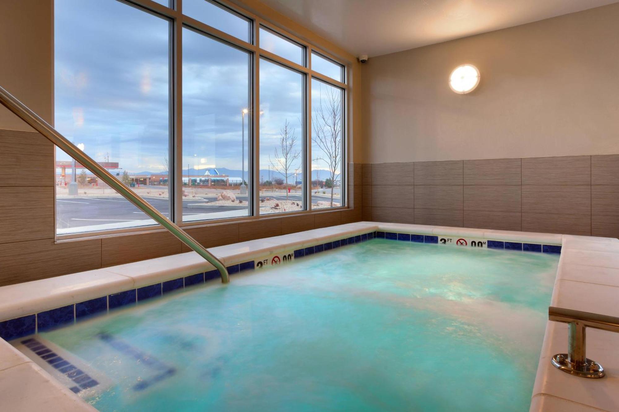 Residence Inn By Marriott Salt Lake City-West Jordan Bagian luar foto