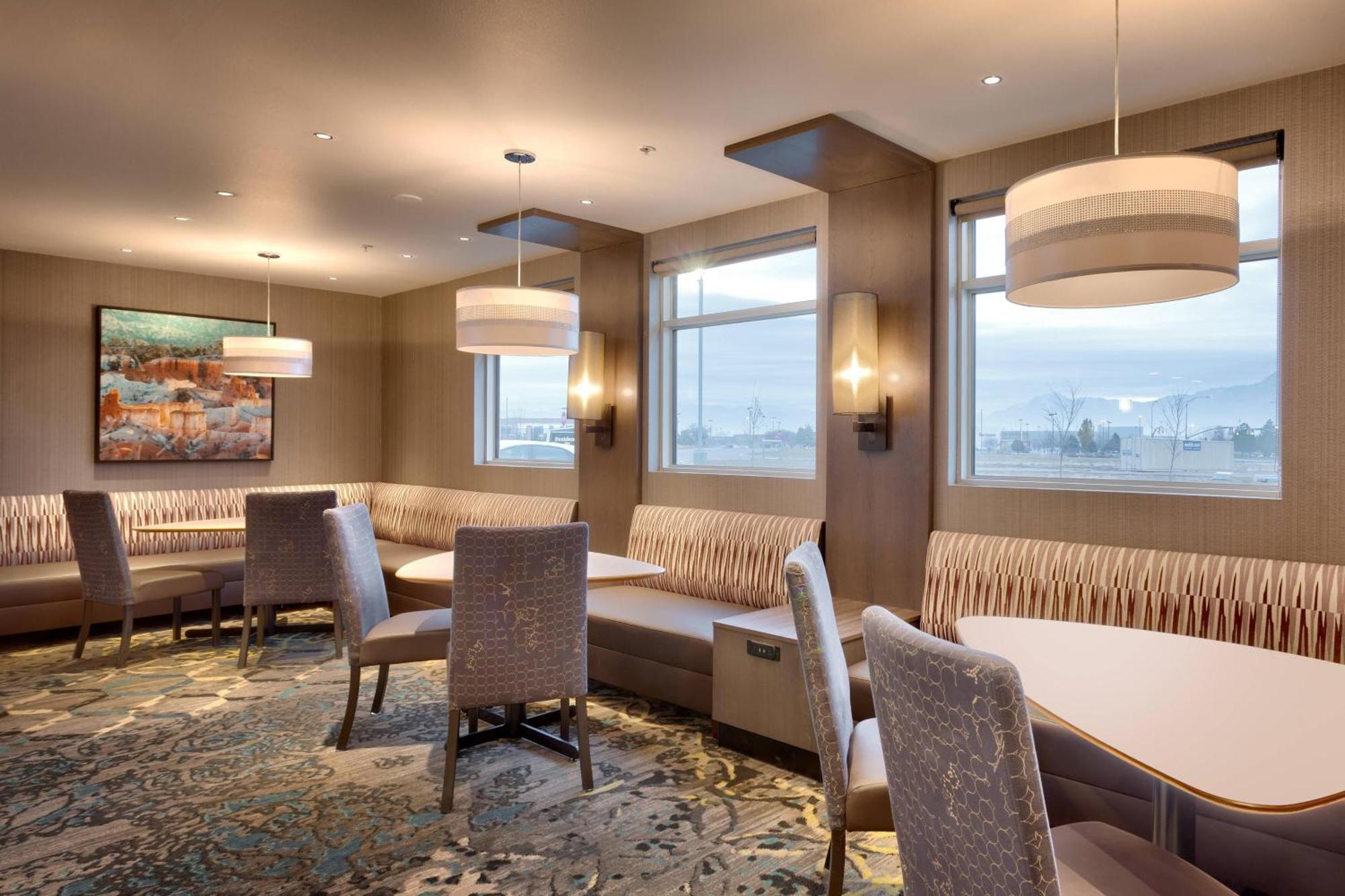 Residence Inn By Marriott Salt Lake City-West Jordan Bagian luar foto